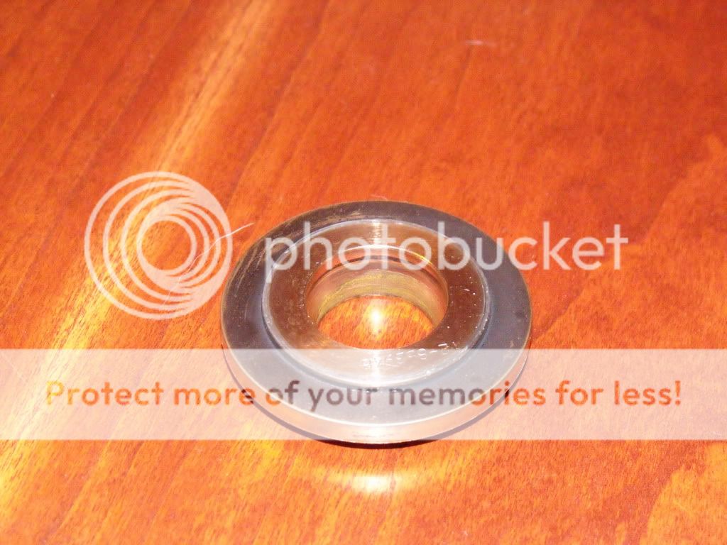 Mercury prop on Yamaha Motor and 2 piece thrust washer?