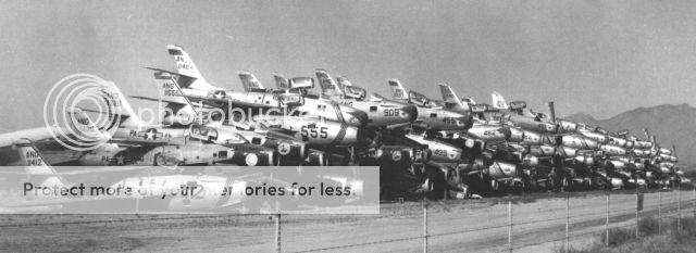 f84f-thunderstreaks-davis-monthan-amarg%