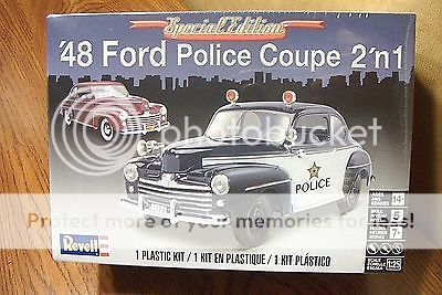 REVELL-48-FORD-POLICE-COUPE-2n1-MODEL-KI